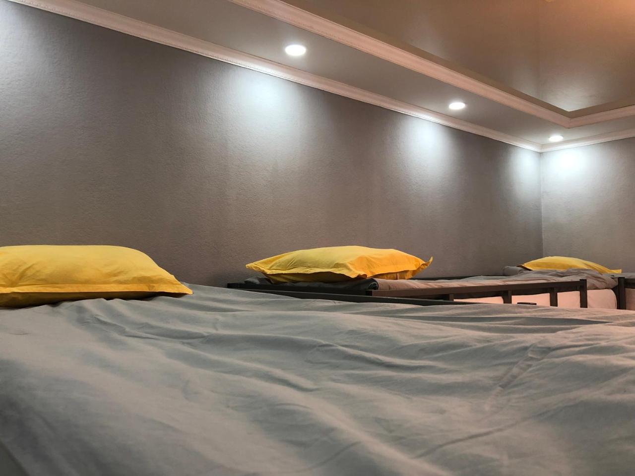 Flow Hostel Μπισκέκ Εξωτερικό φωτογραφία